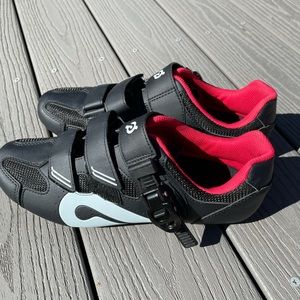 Peloton bike shoes 41